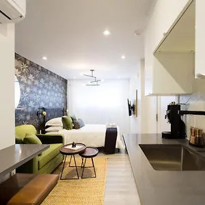 Palms Little Italy With Full Bathroom By Denstays Apartment Montreal